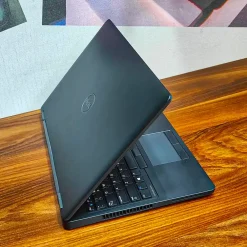 مشخصات لپ تاپ استوک دل DELL LATITUDE 5570