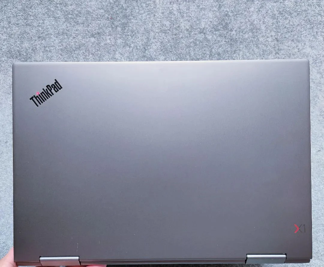 طراحی لپ تاپ  ThinkPad X1