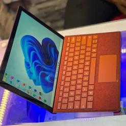 لپ تاپ 13 اینچ مایکروسافت Pro 7
