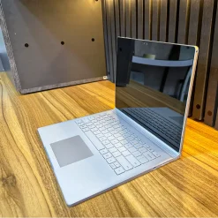 صفحه نمایش لپ تاپ استوک سرفیس